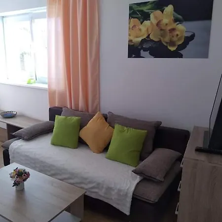 Naomi E12 Apartament Nová Lesná