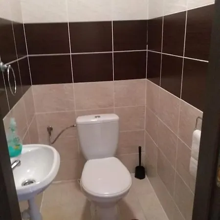 Naomi E12 Apartamento *