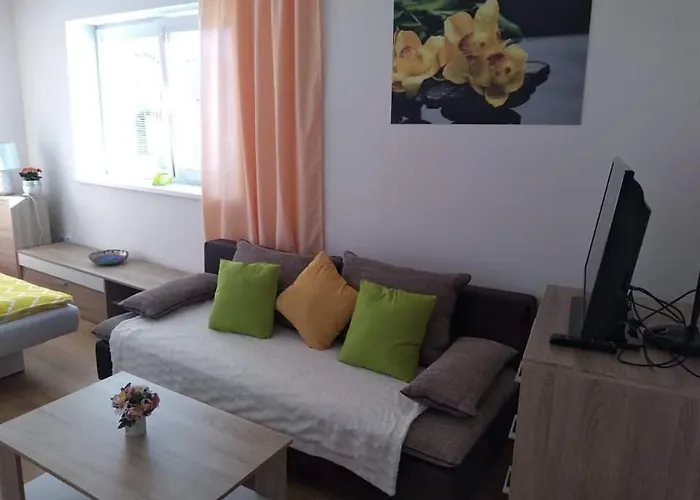 Naomi E12 Appartement Nová Lesná