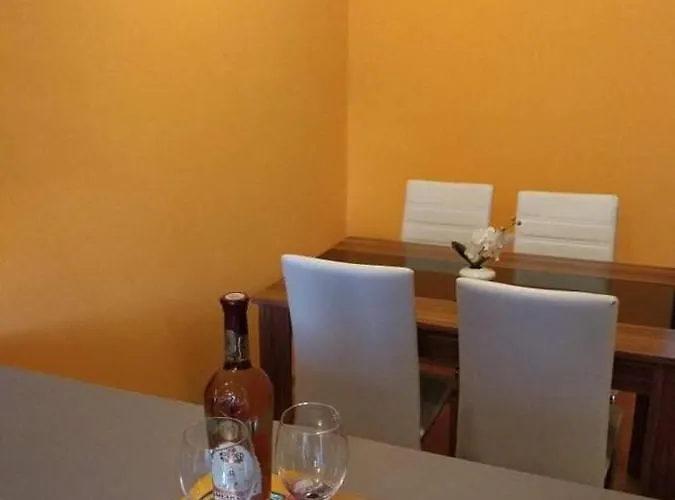 Appartement Naomi E12 *